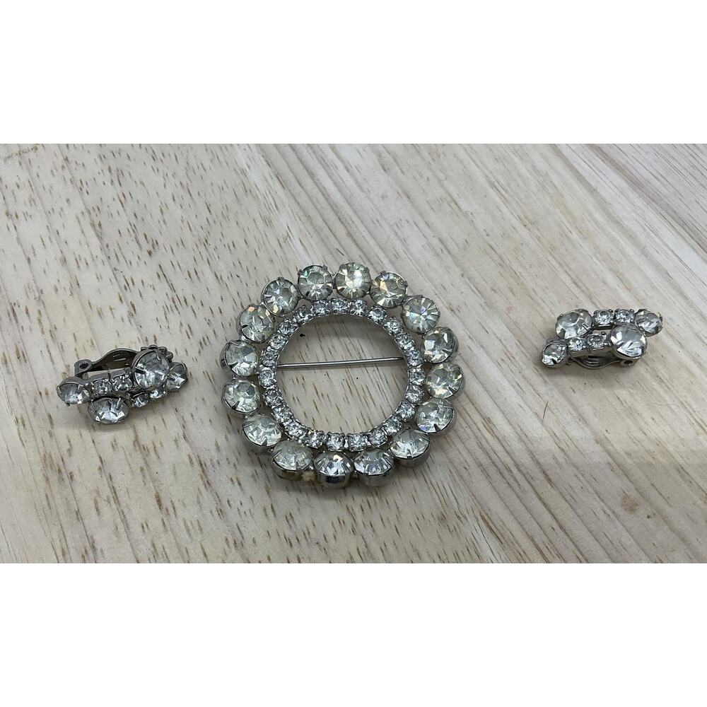 Vintage‎ Rhinestone Brooch Clip On Earrings Set Silver Tone Round Circle Bridal